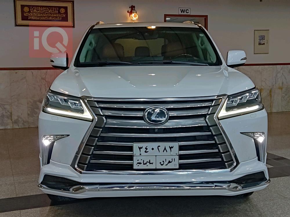 Lexus LX